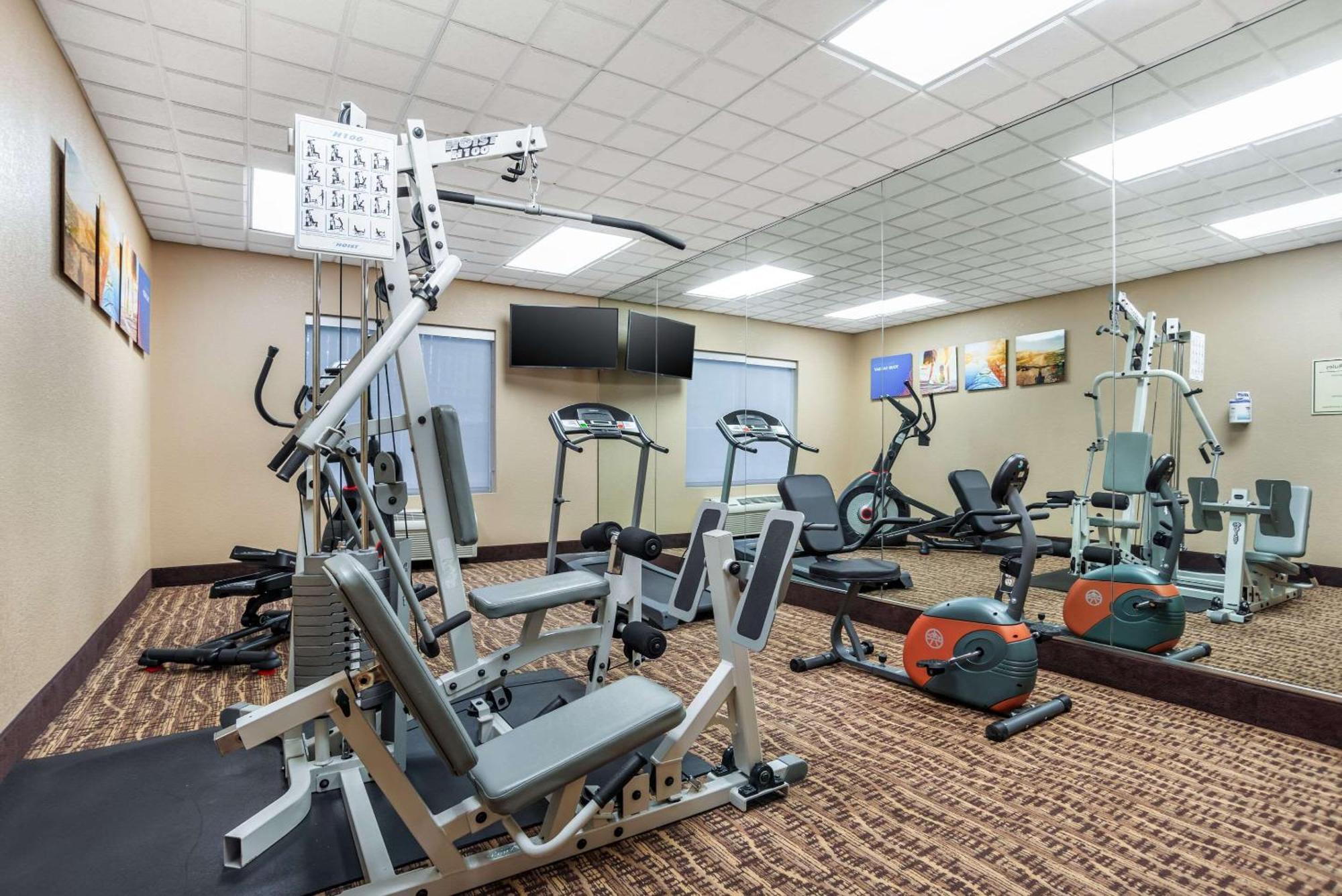 Comfort Inn & Suites Креств'ю Екстер'єр фото