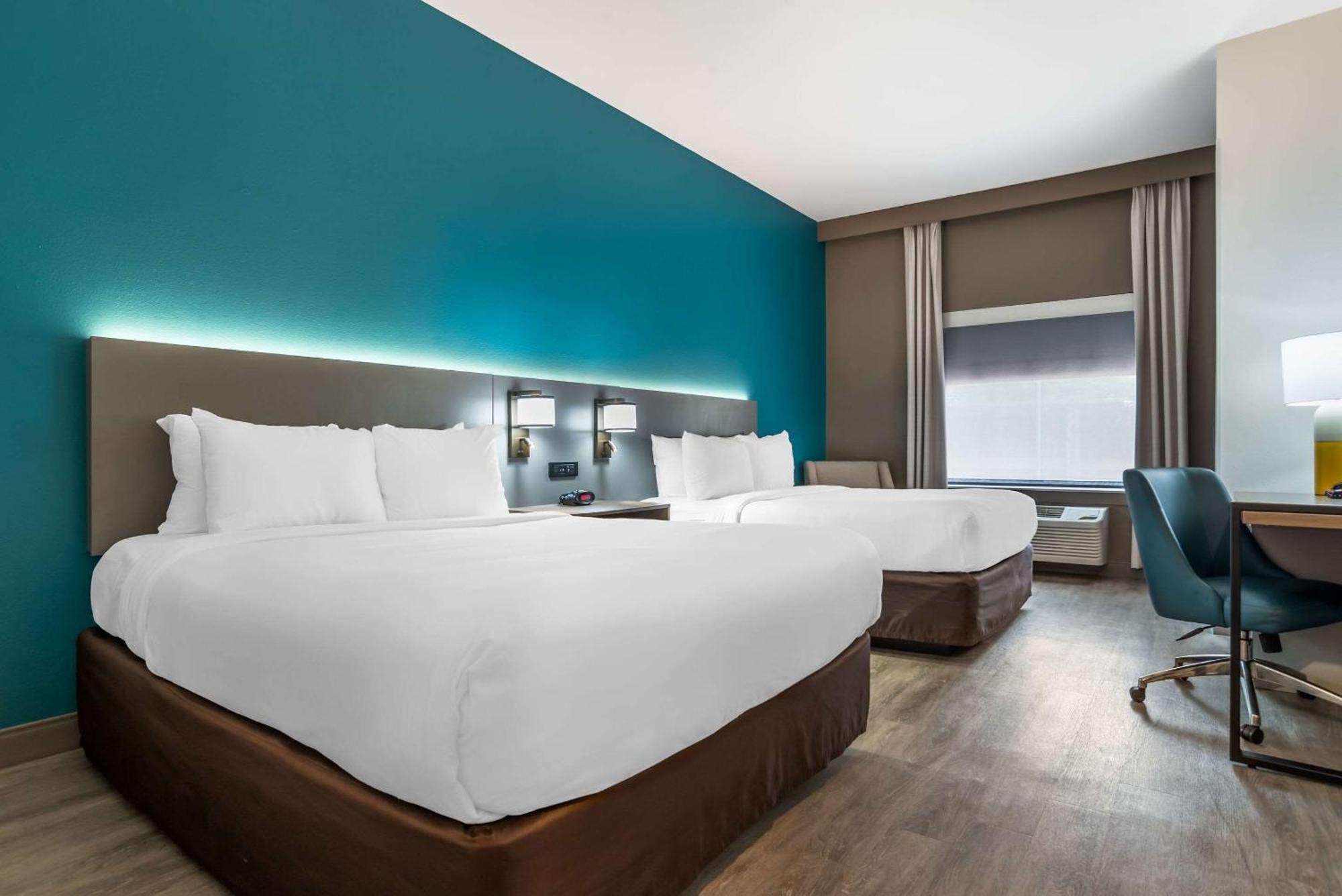 Comfort Inn & Suites Креств'ю Екстер'єр фото
