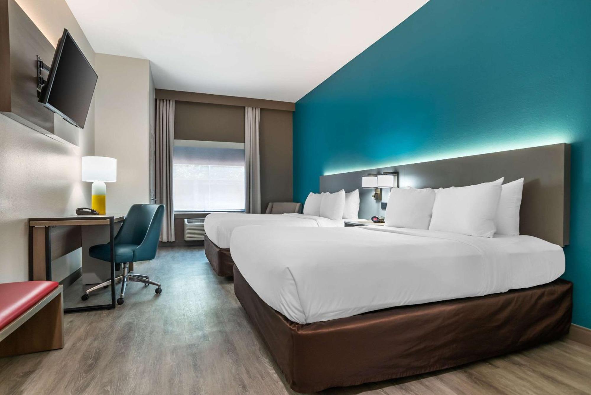Comfort Inn & Suites Креств'ю Екстер'єр фото